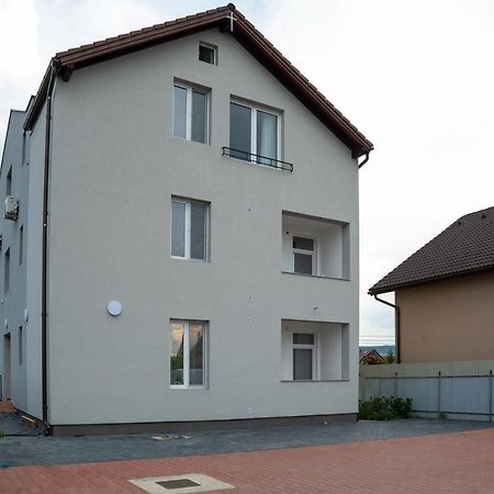 Solomon Apartments Ap 3 Sîngeorgiu de Mureş Dış mekan fotoğraf